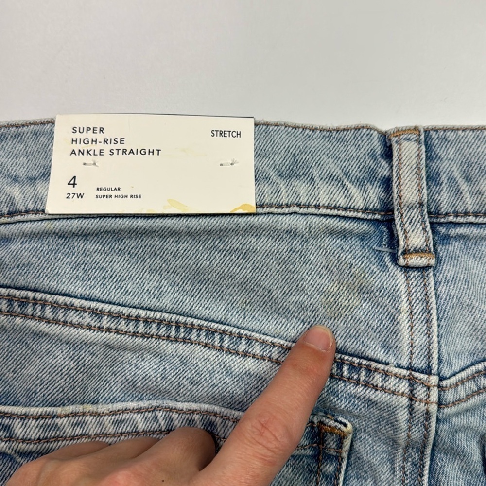 American Eagle Super High Rise Ankle Straight Jeans Size 4 - Picture 12 of 12